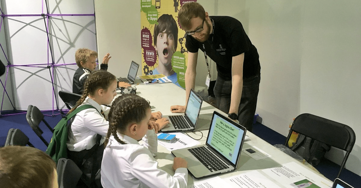 Featured image for “Technocamps at the Urdd Eisteddfod 2018”